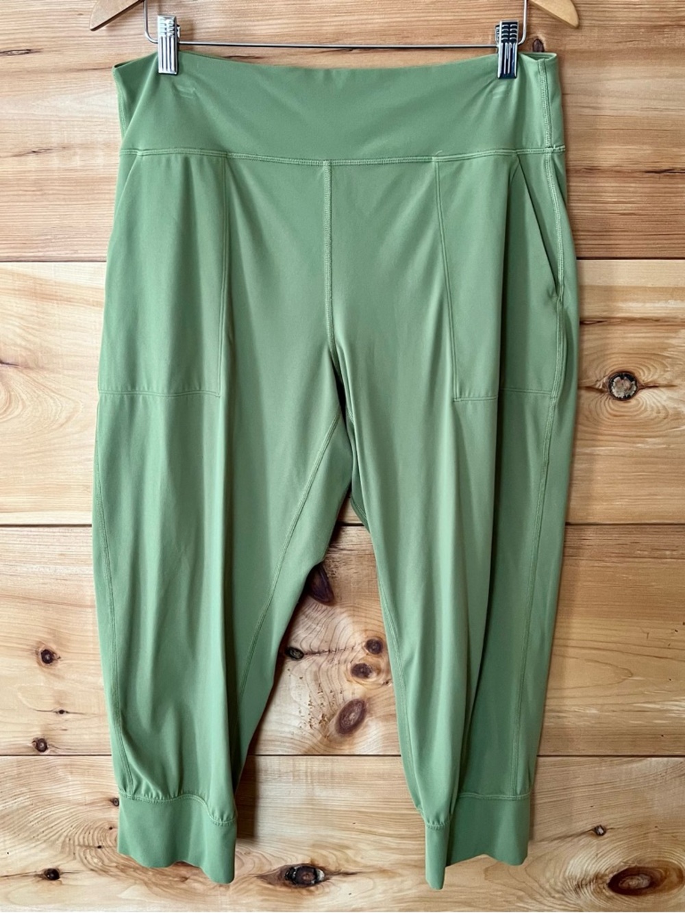 lululemon athletica Align High-Rise Crop Olive Track Joggers Athleisure Sporty